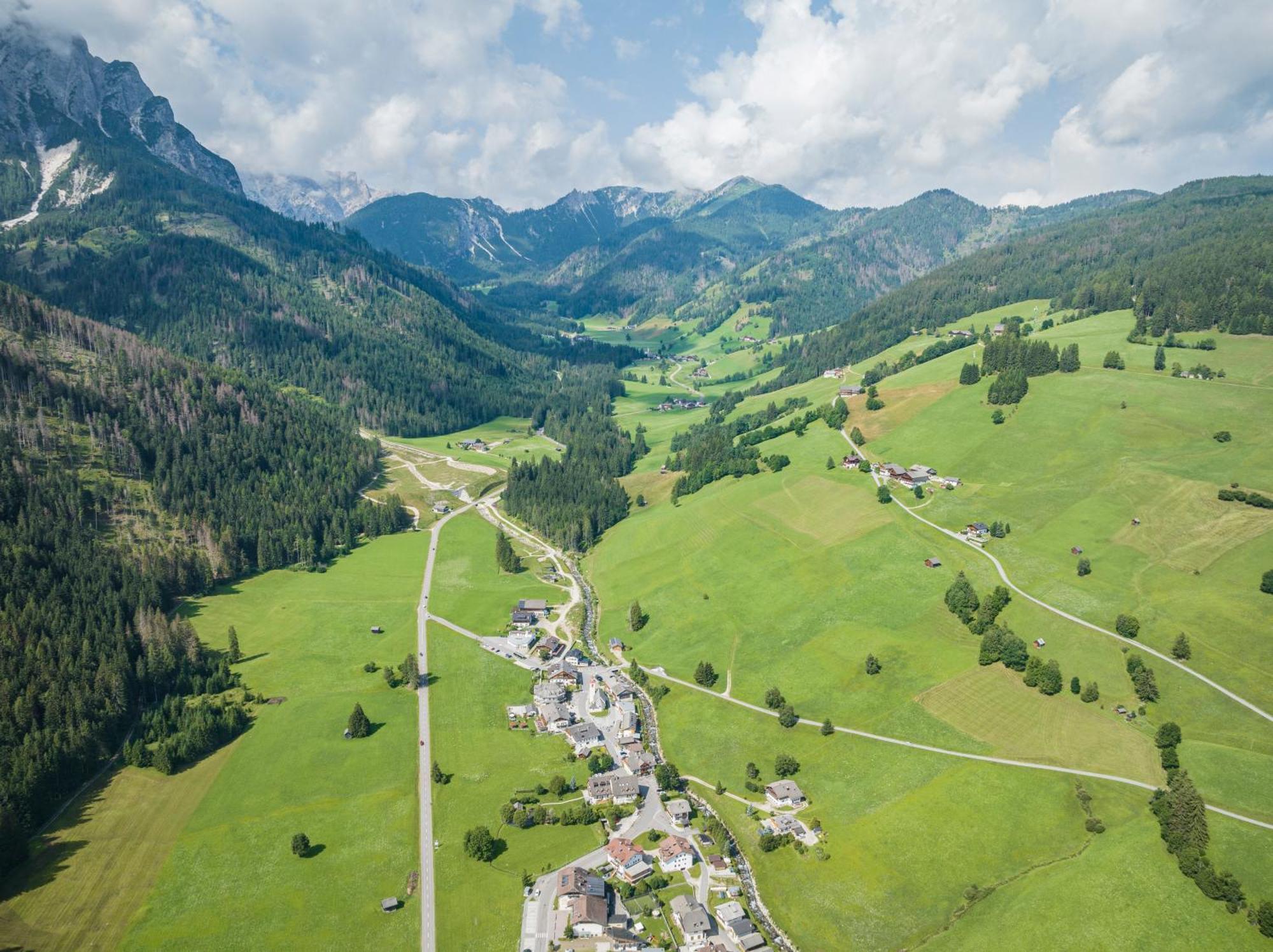 Gasthof Albergo Dolomiten Braies (Prags) Exterior foto