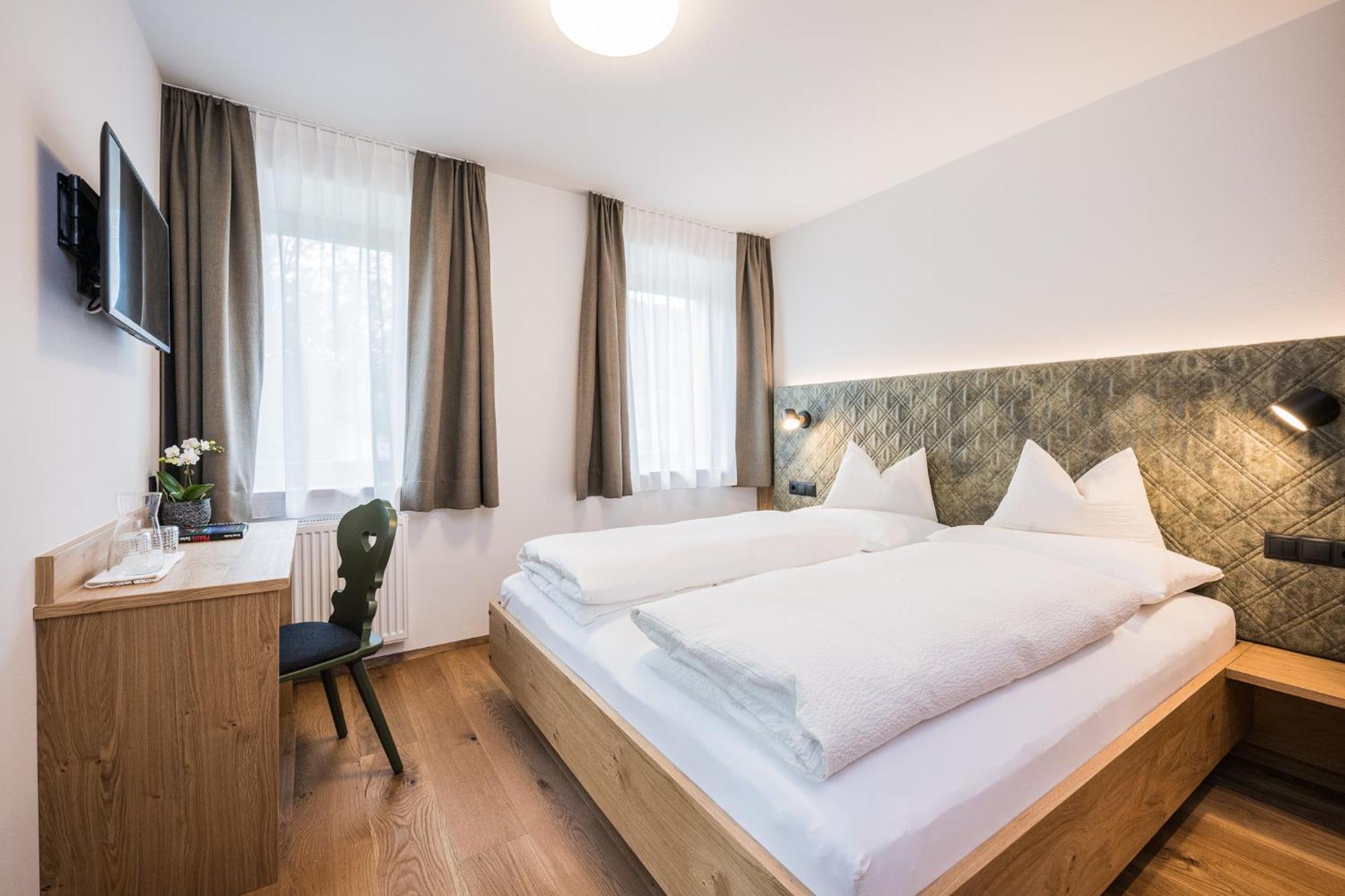 Gasthof Albergo Dolomiten Braies (Prags) Exterior foto
