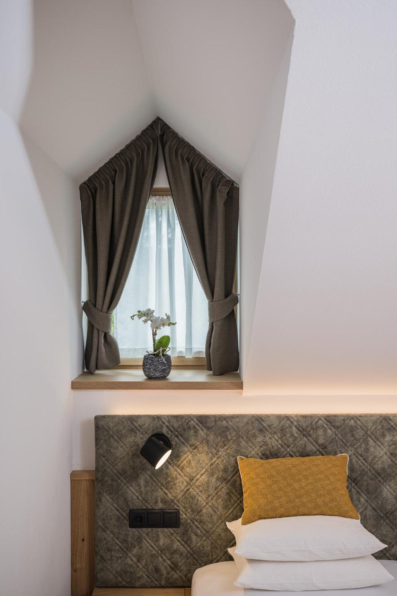Gasthof Albergo Dolomiten Braies (Prags) Exterior foto