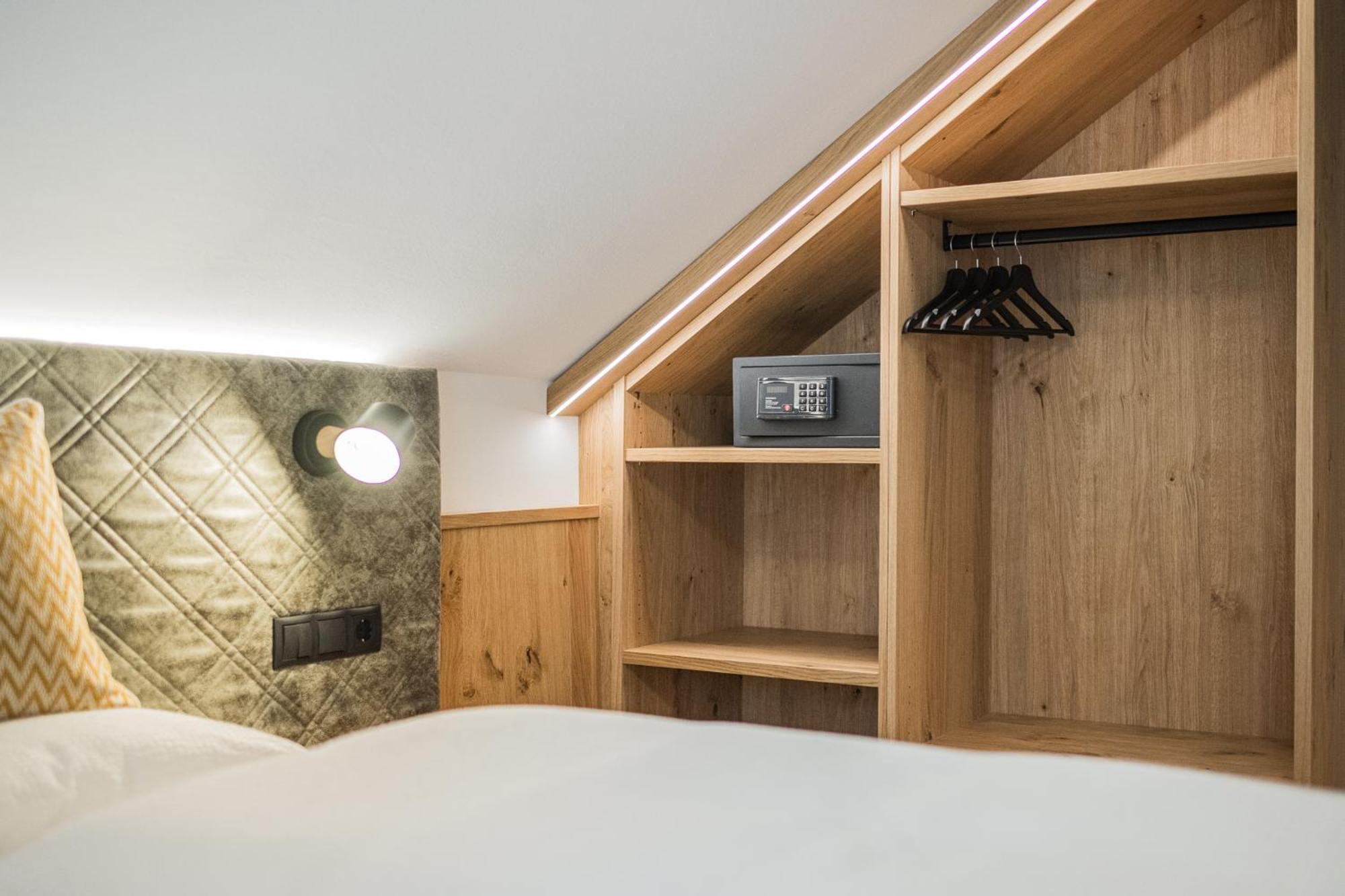 Gasthof Albergo Dolomiten Braies (Prags) Exterior foto