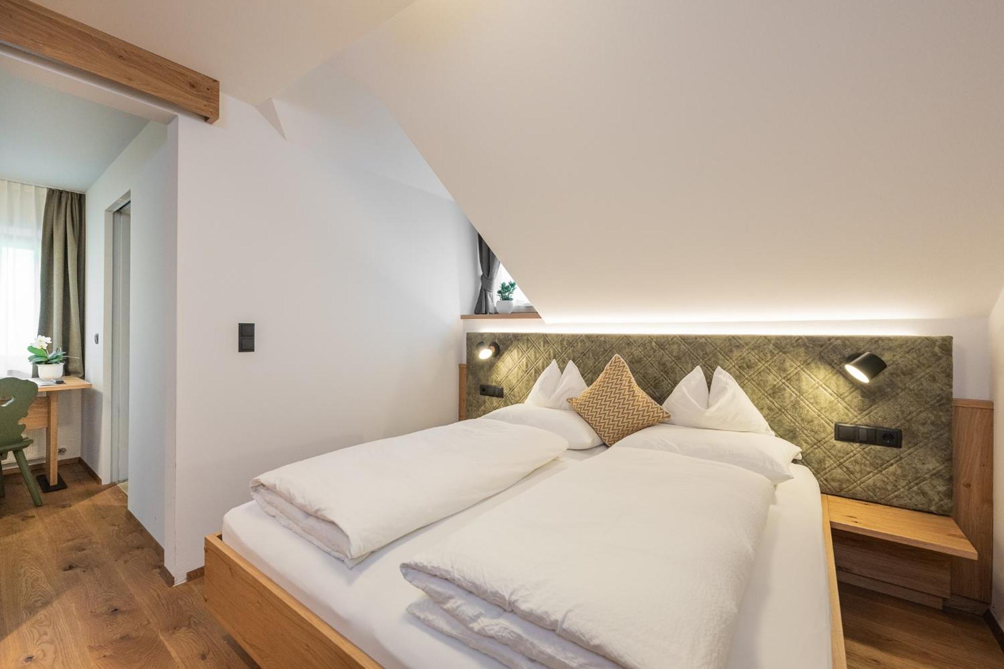 Gasthof Albergo Dolomiten Braies (Prags) Exterior foto