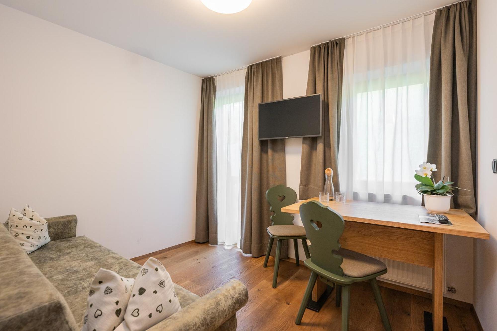 Gasthof Albergo Dolomiten Braies (Prags) Exterior foto
